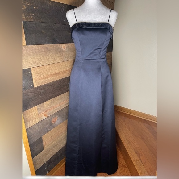 Mori Lee Satin Navy Bridesmaid Prom Dress Size 3/4 - Picture 1 of 8